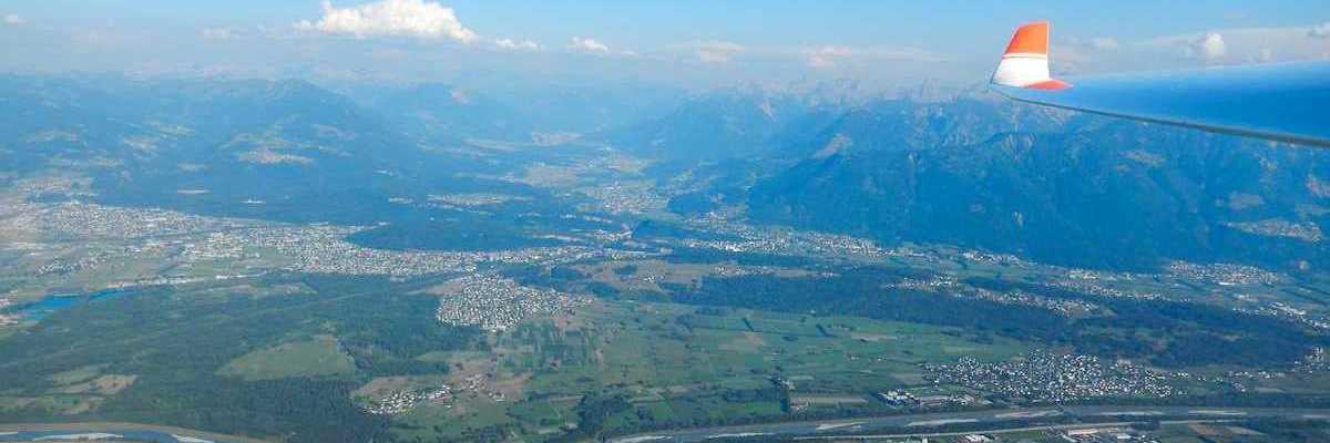 Flugwegposition um 16:39:28: Aufgenommen in der Nähe von Rheintal, Schweiz in 1823 Meter
